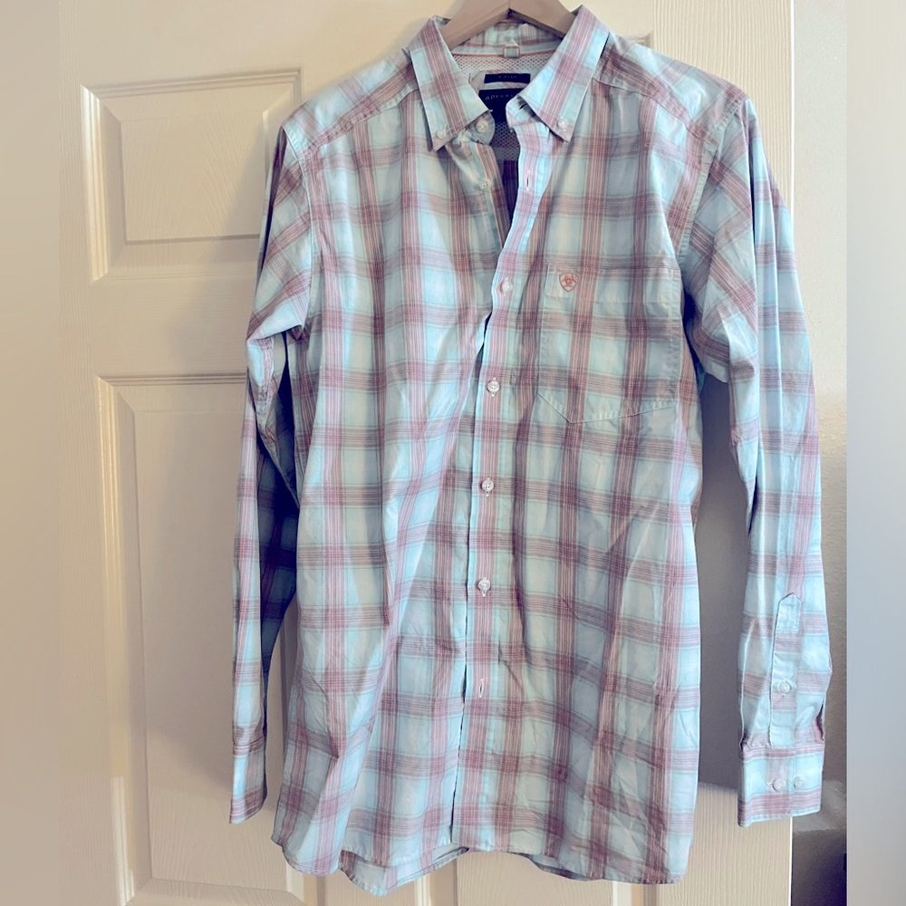Ariat plaid fitted long sleeve